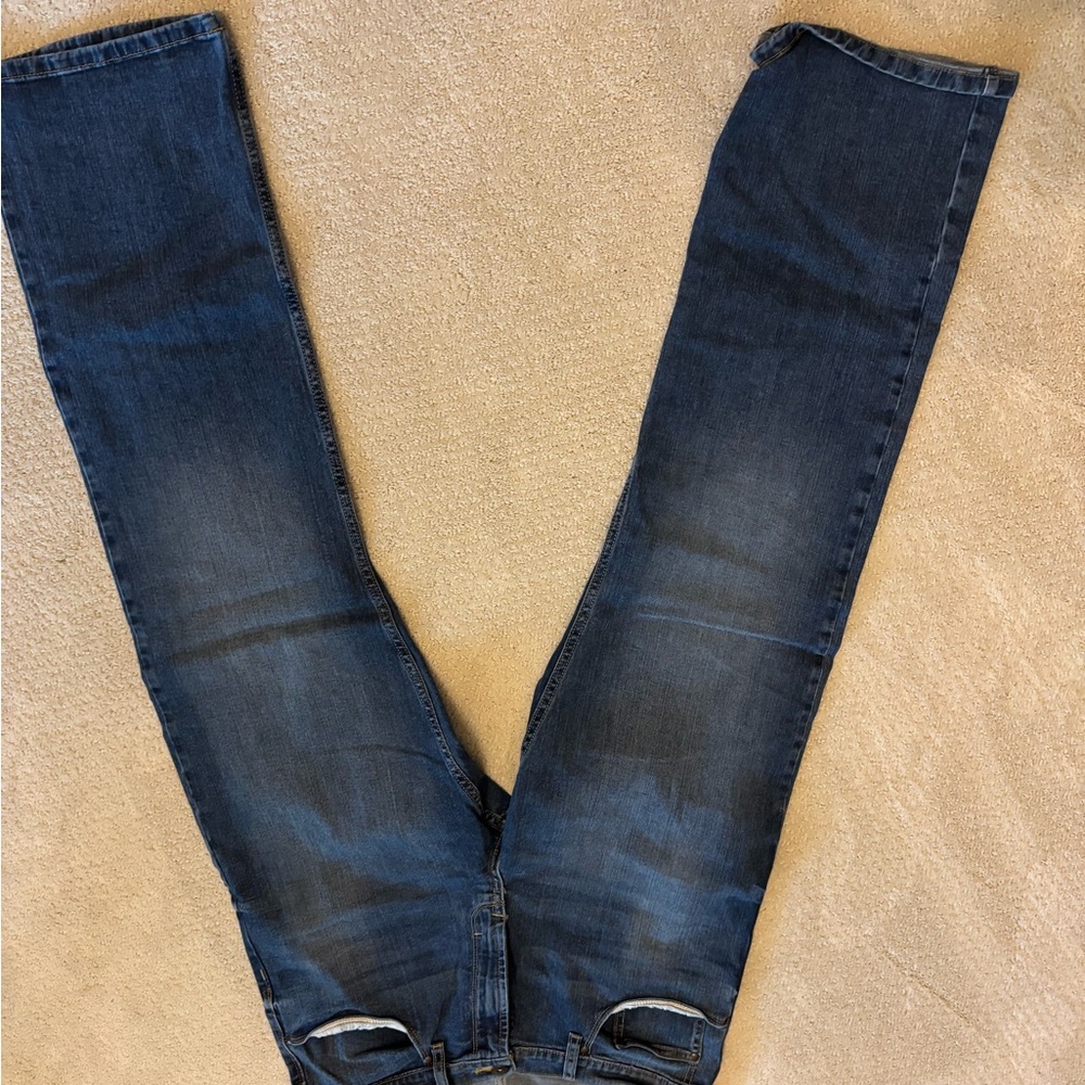 Wrangler Relaxed Fit Blue Jeans